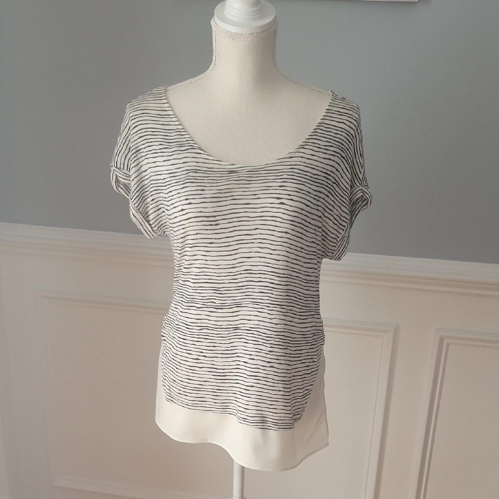 The Limited Black And Off White Striped Scoop Neck Blouse Women's Size XS